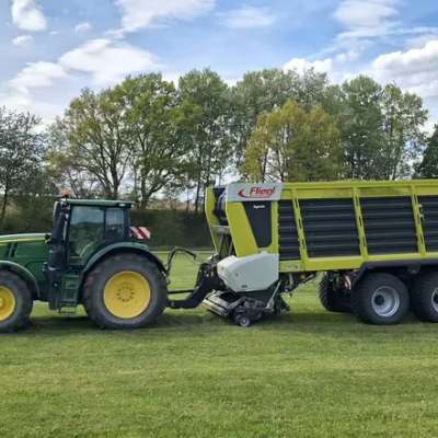 Ladewagen Solo, mit Traktor oder komplett mit Fahrer