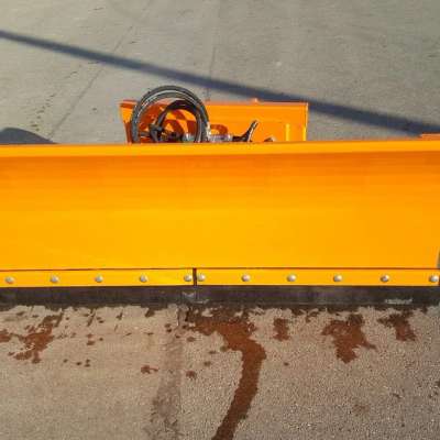 Schneeschild 1,8m Kubota Kommunal Schlepper Radlader Hoflader