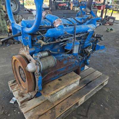 Motor Ford E6NN-6015-EA – 6 Zylinder für Ford TW / 8630 / 8730