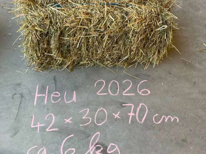 Heuballen gepresst
