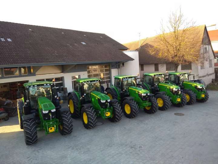 Verkaufen junge gebrauchte John Deere Traktoren von 125 bis 290 PS