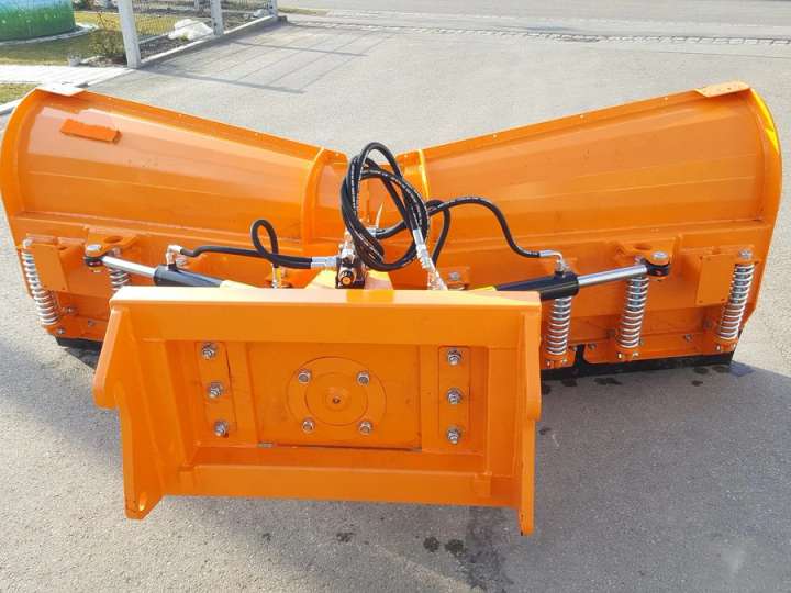 Schneeschild Vario 2,6m Schneepflug Schlepper Radlader Hoflader
