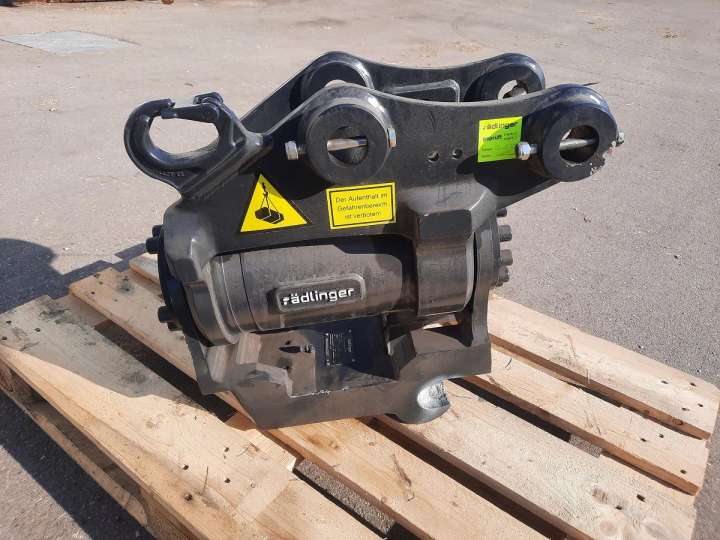 Rädlinger Tilt 4 -8 to Powertilt Minibagger MS 03 Sonderpreis Cat