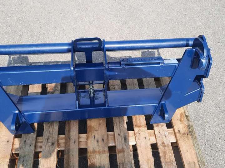 Adapterrahmen auf Hoflader Radlader Teleskoplader Euro sonderbau