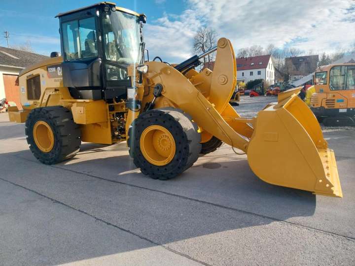 Radlader Cat 926M Lader Schaufellader Komatsu