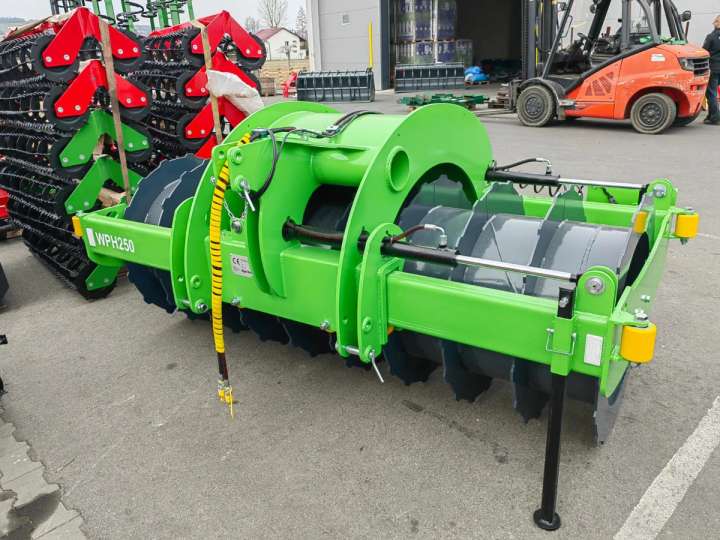 Silowalze mit Hydr.Seitenverschub Siloverteiler Schlepper Traktor