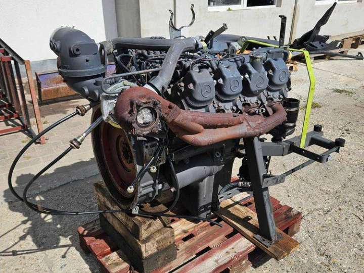 Motor Mercedes-Benz OM402LA V8 (402.901), 480 PS, aus Claas Jaguar 880