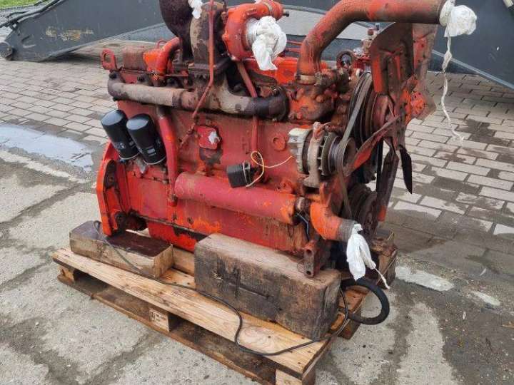 Motor Case IH / Navistar DT437 aus Mähdrescher Case IH 1480 – einwandfrei