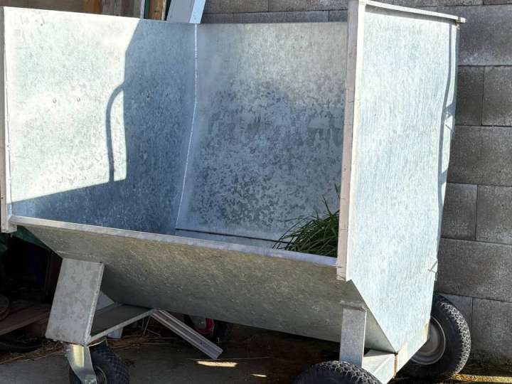 Mistcontainer / Großraumkuli für Traktor – kaum genutzt – Haas