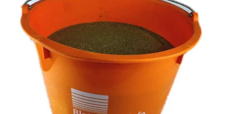 Leckeimer Leckmasse für Schafe ohne Kupfer 20 kg Eimer Blattin