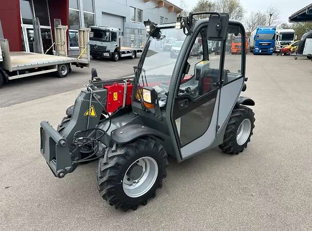 Weidemann T4512 cc35 Teleskoplader Hoflader Radlader - Bild 6