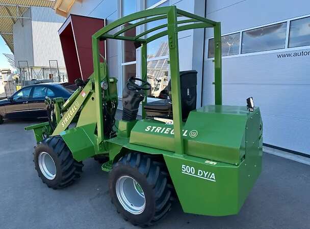 Striegel 500 DYA Hoflader Radlader mit Yanmar Motor - Bild 3