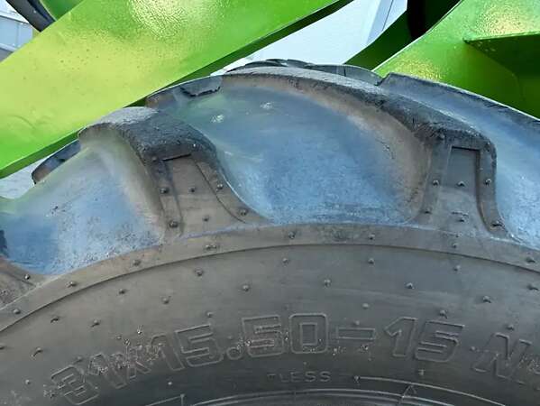 Striegel 500 DYA Hoflader Radlader mit Yanmar Motor - Bild 9