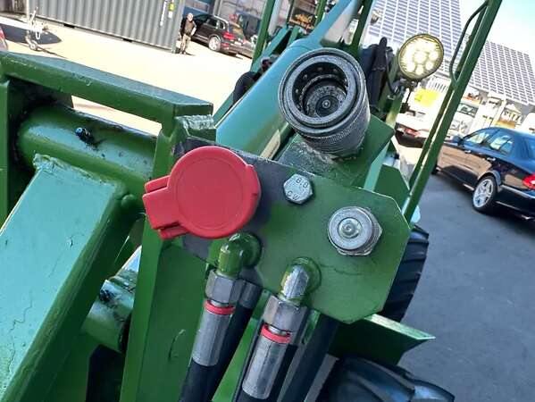 Striegel 500 DYA Hoflader Radlader mit Yanmar Motor - Bild 14