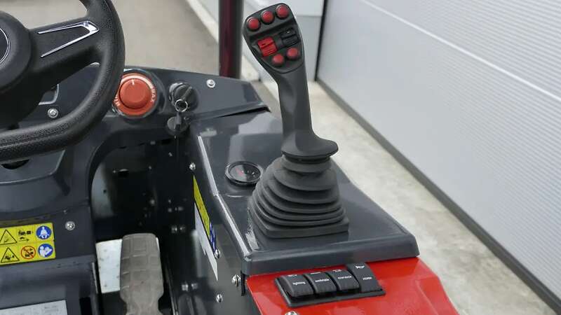 Heracles H140 Miniradlader Hoflader Kompaktlader - Bild 8