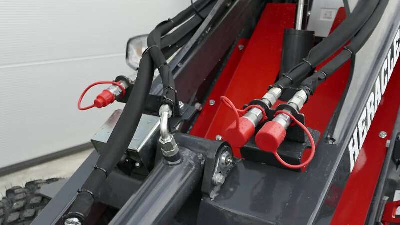 Heracles H150 Hoflader Radlader Kubota - Bild 7