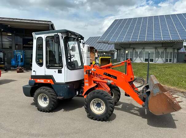Kubota R420  Radlader Hoflader - Bild 1