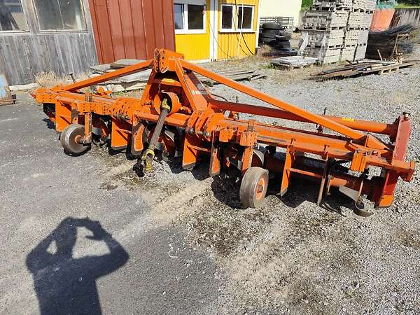 Howard Rotavator HR 40 Reihenfräse / Hackfräse (4,00m) - Bild 4
