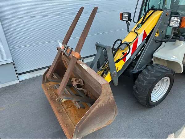Kramer Allrad 5035 / 350 Radlader Hoflader Schaufel und Gabel - Bild 3