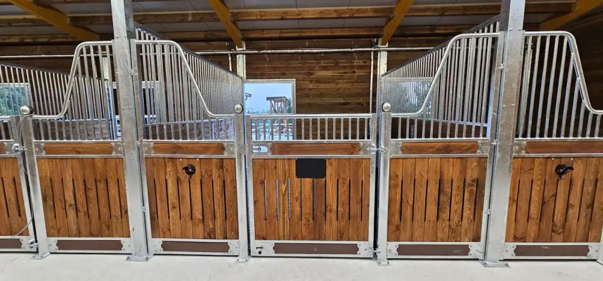 Stallboxen & Stallfronten für Pferde - Boxensysteme | Pferdeboxen kaufen - Bild 12