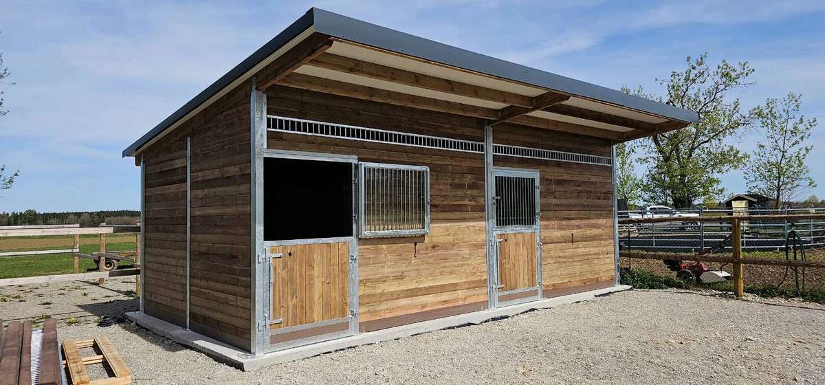 Pferdebox & Außenställe kaufen | Robuste Pferdeställe - professionellen Stallbau - Bild 2