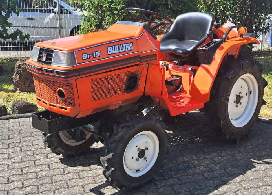 Kubota Bulltra B1-15 Kleintraktor, Schlepper-Schmalspur - Bild 1