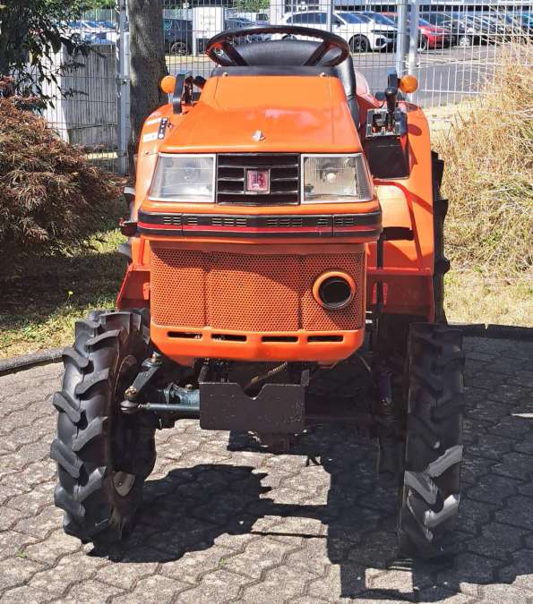 Kubota Bulltra B1-15 Kleintraktor, Schlepper-Schmalspur - Bild 2