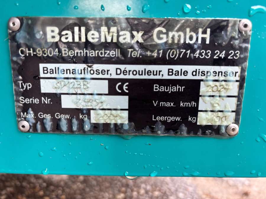 Rundballenauflöser Futtermischwagen - Bild 8
