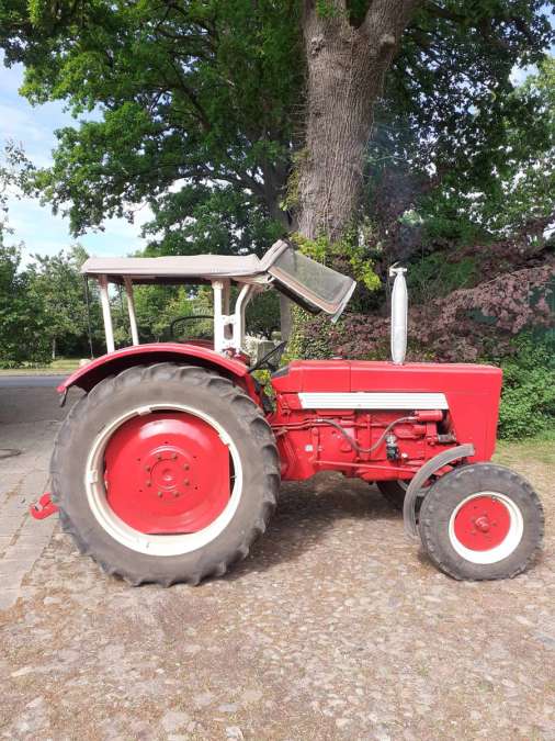 IHC 624 S  Traktor - Bild 1