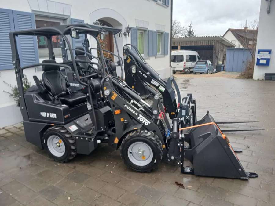 Toyo Hoflader 522 Brutto - Bild 1