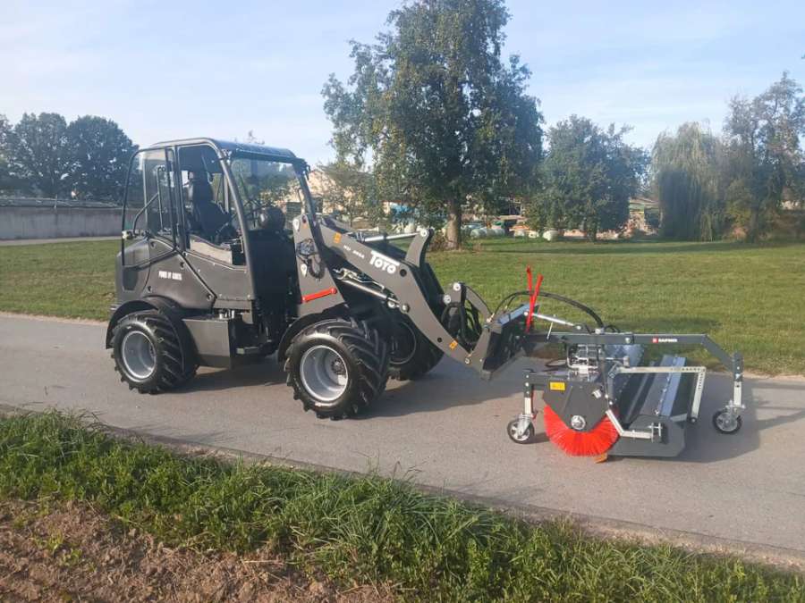 Toyo Hoflader 865A 2,9 to Sofort Verfügbar Brutto - Bild 1