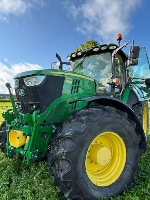 Traktor John Deere 6215R BRUTTO