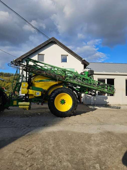 John Deere 832 Anhängespritze 3.200 l, 36 m, Bj. 2004 - Bild 1