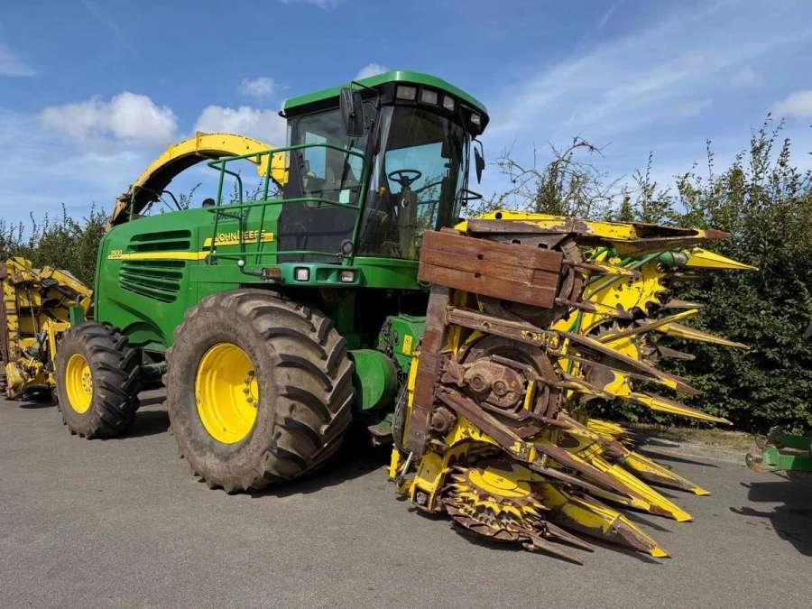 John Deere 7500 Feldhäcksler 4x4 + Kemper 360 (6-reihig) - Bild 1