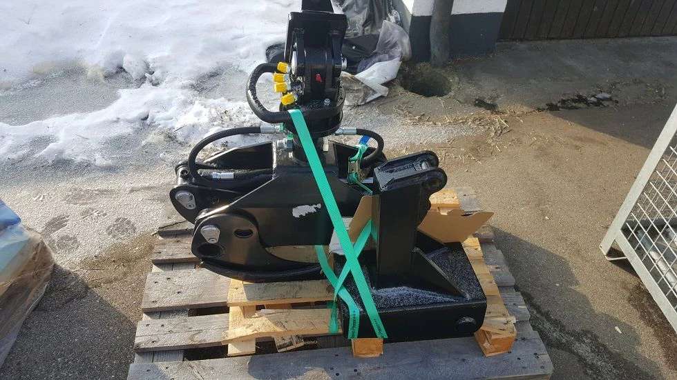 Holzgreifer Holzzangen Forstgreifer Rückezange Minibagger Kubota - Bild 1