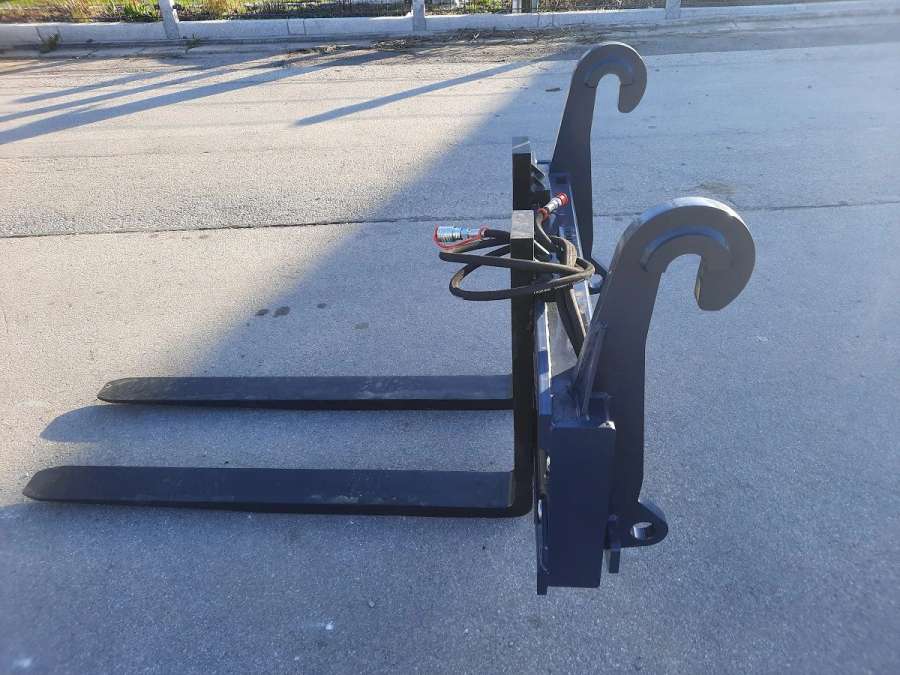 Palettengabel mit hydraulisch verstellb. Zinken Volvo Aufnahme - Bild 1