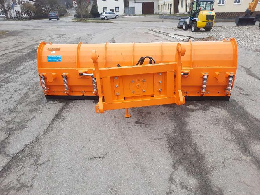Schneeschild 3,3m Schwer TeleskopladerSchlepper Radlader Hoflader - Bild 1