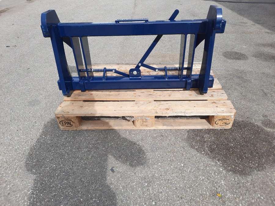 Kramer 880 Radlader Euro Schnellwechsler Adapter Teleskoplader - Bild 1