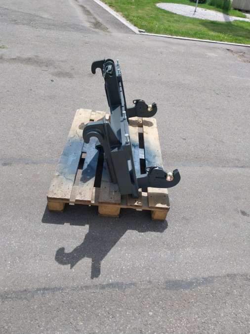 Adapter Merlo Teleskoplader auf 3 Punkt Kat II Palettengabel - Bild 1