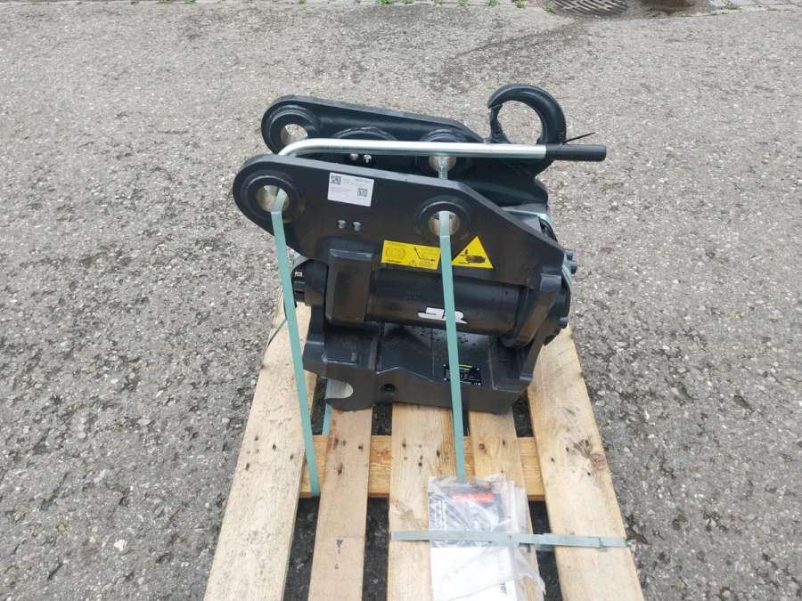 Rädlinger Tilt 8-12 t Powertilt Minibagger MS 08 Zeppelin Neuson - Bild 1