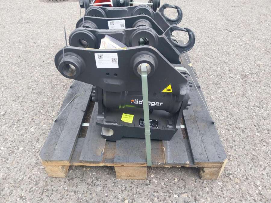 Rädlinger Tilt 2,5 - 6 to Powertilt Minibagger MS 03 Sany 50 - Bild 1