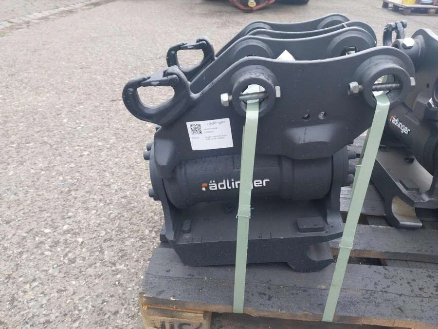 Rädlinger Tilt 2,5 - 6 to Powertilt Minibagger MS 03 Sany 35 - Bild 1