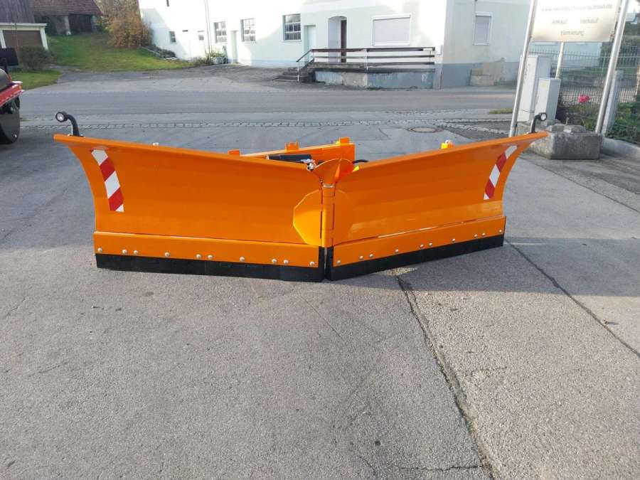 Schneeschild Vario 3,20m Schneepflug Schlepper Radlader Fendt - Bild 1