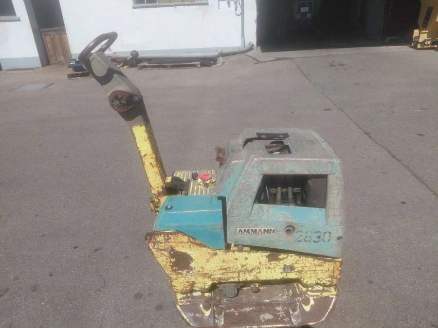Ammann AVH 6030 6530 Rüttelplatte Vibrationsplatte Verdichter - Bild 1