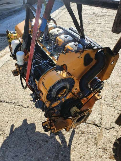 Motor Deutz F4L912 – 4 Zylinder, luftgekühlt, lauffähig - Bild 1