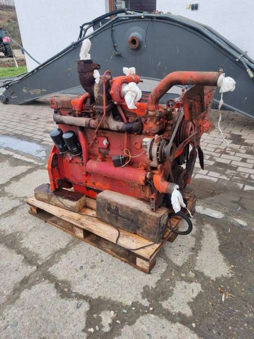 Motor Case IH / Navistar DT437 aus Mähdrescher Case IH 1480 – einwandfrei