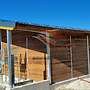 Aussenbox & Pferdestall bauen - Offenstall kaufen, Pferdebox und Weidehütte, Heuraufe & optimale Pferdefütterung für den perfekten Pferdeunterstand | TOP Pferdehof - Bild 38