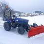 Farmtrac 26 H mit Hydrostat, Fronthydraulik, Frontzapfwelle und Schneeschild - Bild 3