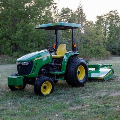 2014 John Deere 4320 Traktor