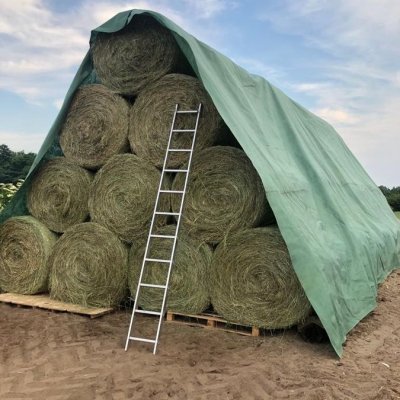 Heurundballen zu verkaufen
